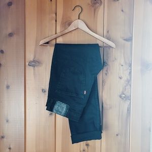 Levi’s • Black Denim Jeans